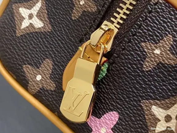 AAA Replica Ru KIT LOCKER bag-23*13*12CM VUITTON LOUIS DOPP 0528